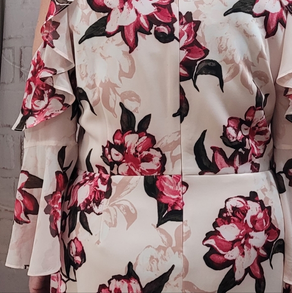 IVANKA TRUMP FLORAL DRESS - Picture 3 of 6